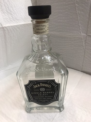Empty jack daniels single - empty,